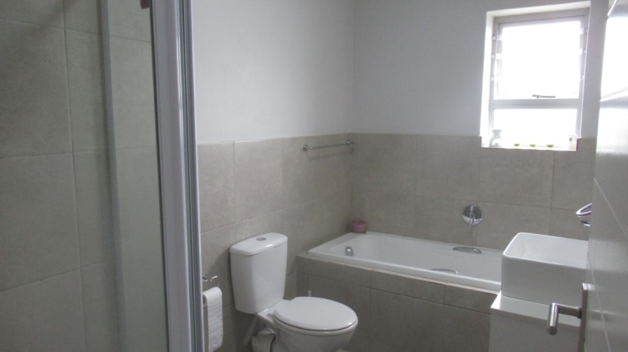 2 Bedroom Property for Sale in Langeberg Ridge Western Cape